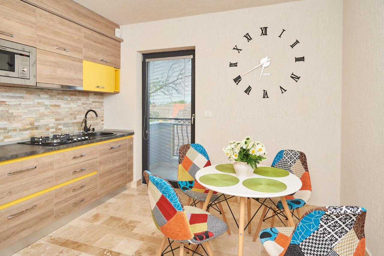 Sun House Residence Timisoara Ngoại thất bức ảnh